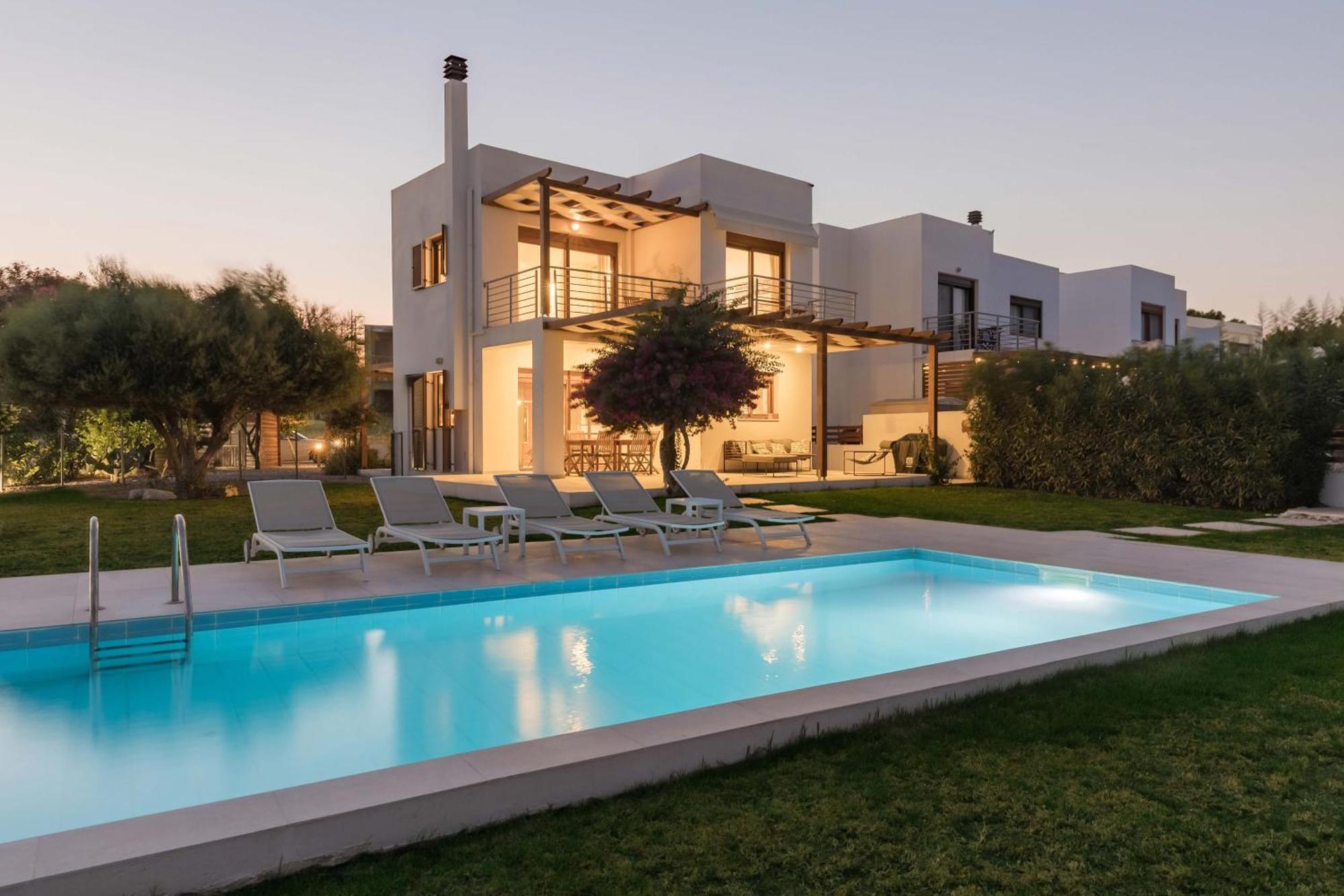 Villa Santa Maria With Private Pool And Sea View 아판토우 외부 사진